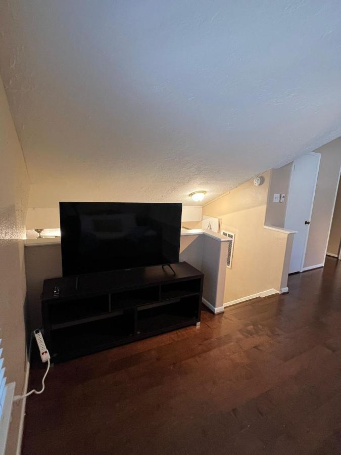 Centrally Located Houston Retreat! Sleeps 8, 10 Min To Downtown, Free Parking Buitenkant foto