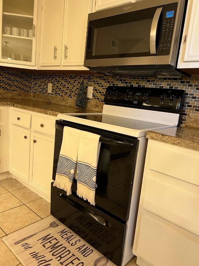 Centrally Located Houston Retreat! Sleeps 8, 10 Min To Downtown, Free Parking Buitenkant foto